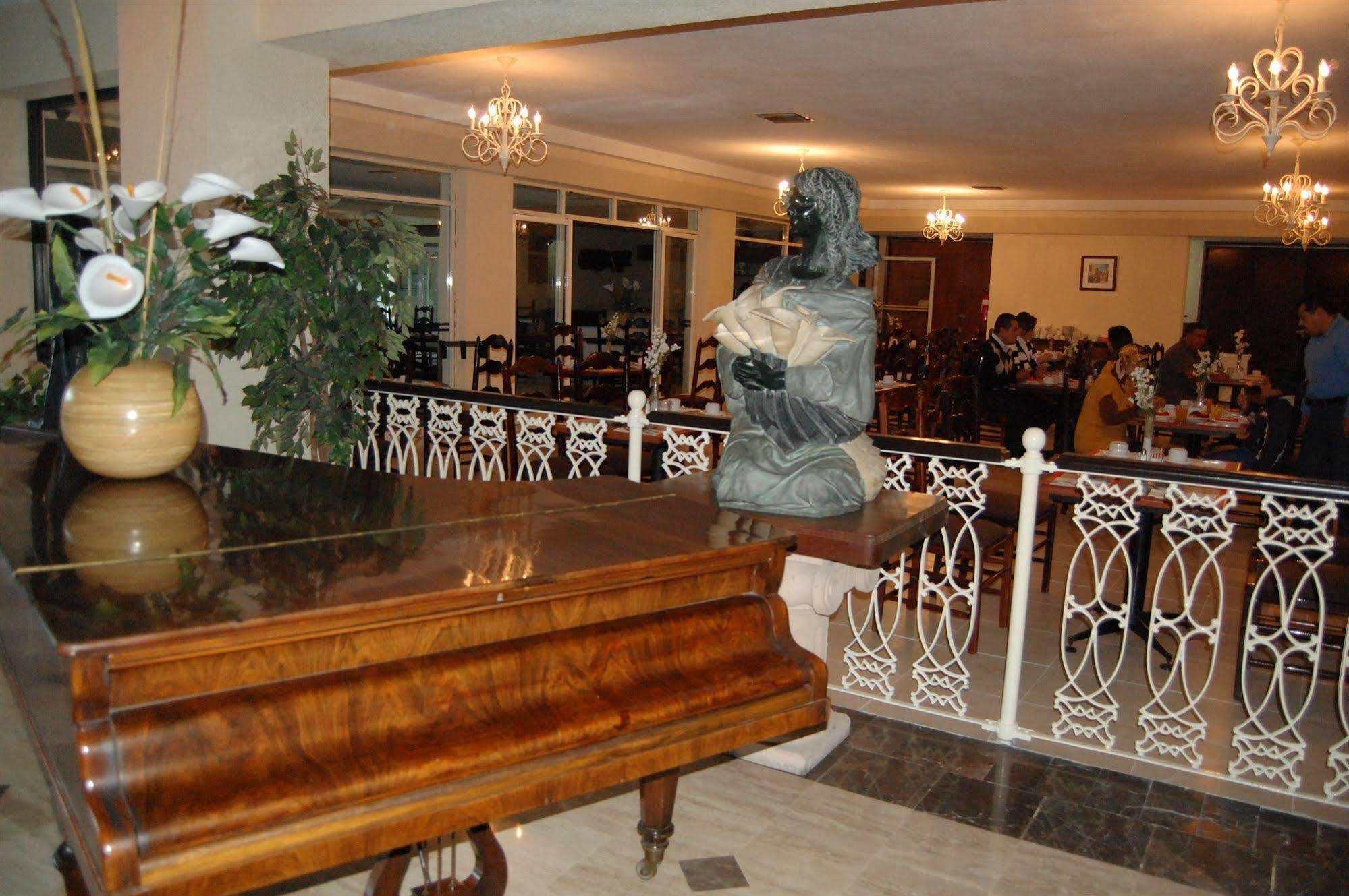 Real De Minas San Luis Potosi Hotel Bagian luar foto